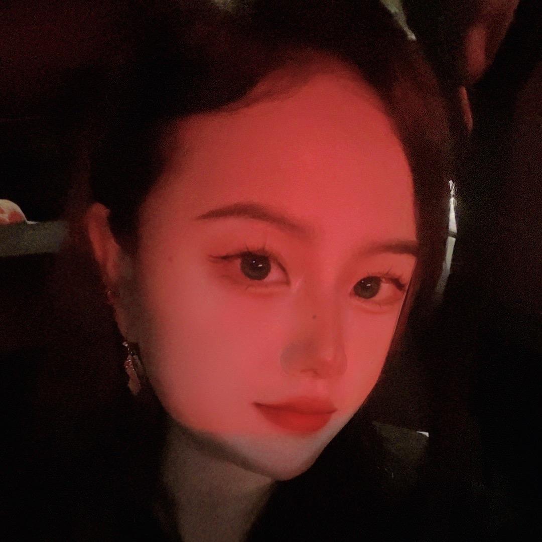 商水尚梵婚纱礼服    英子