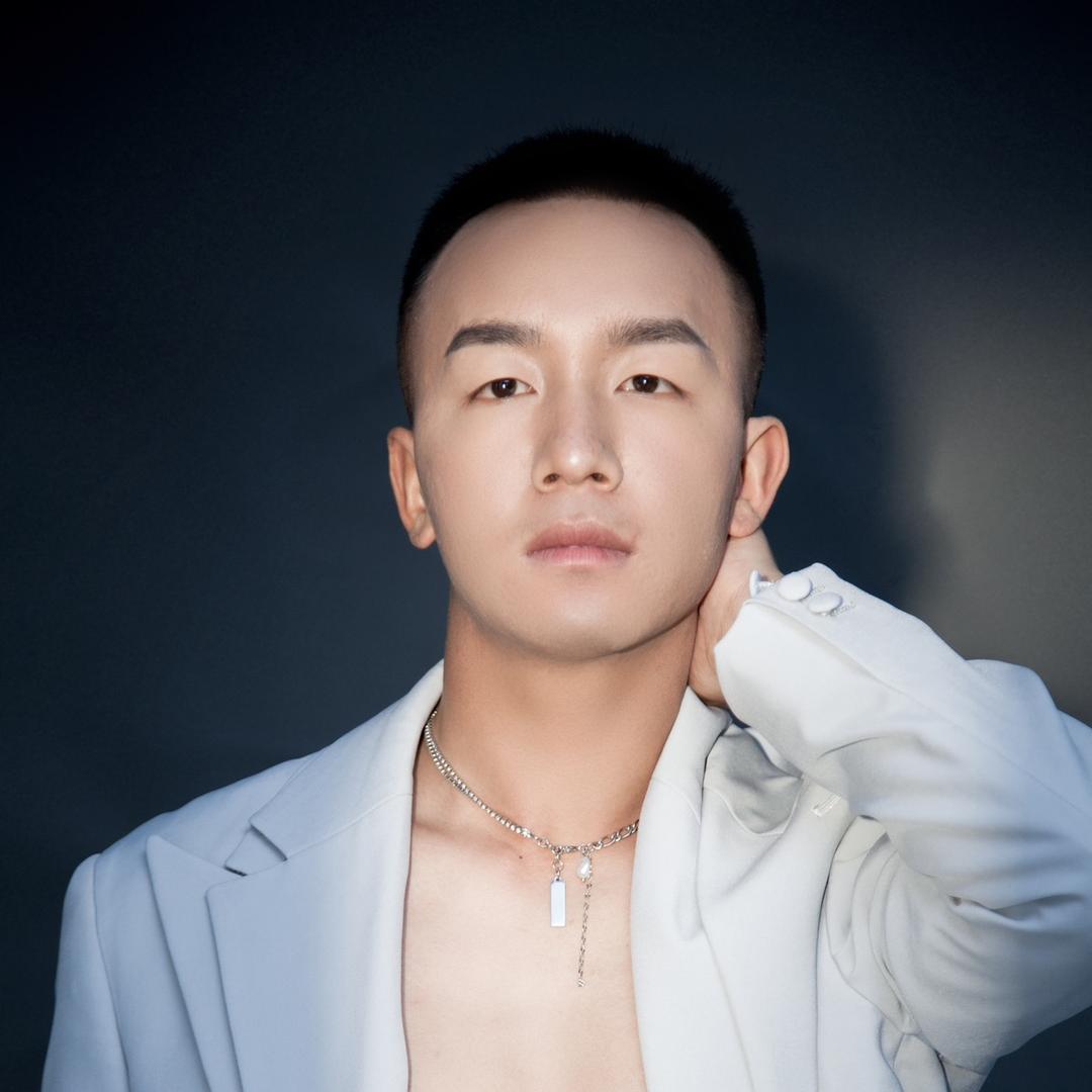 昆明啊荣代采批发