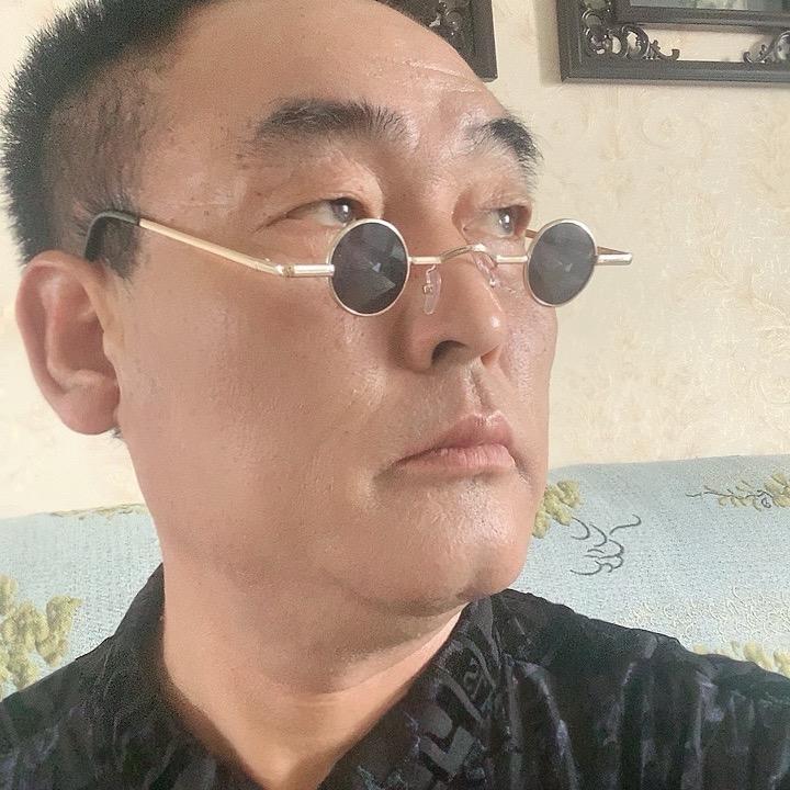 潇洒：