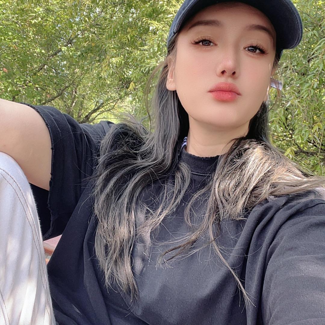 San 姐  （拒绝❌连赞）