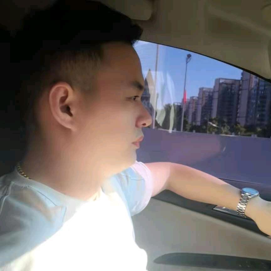 龙少…..