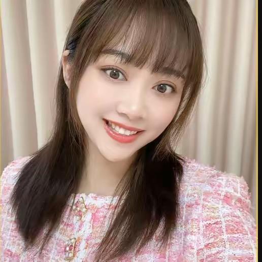 李芳.