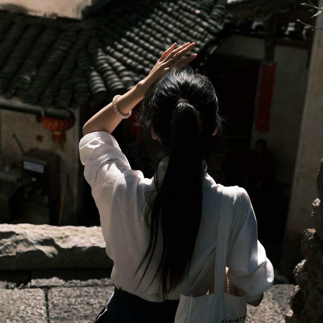 山外小狮子