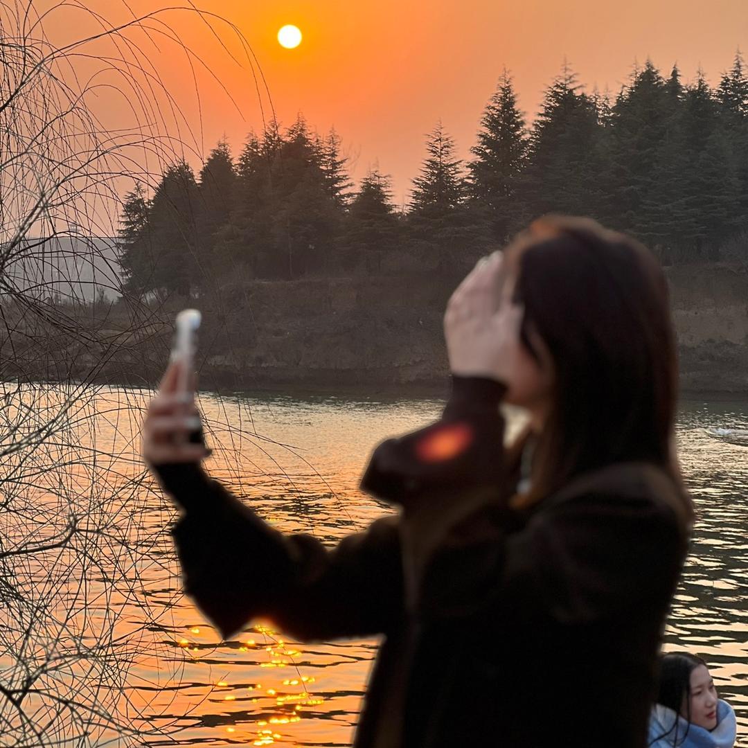 𝓢
