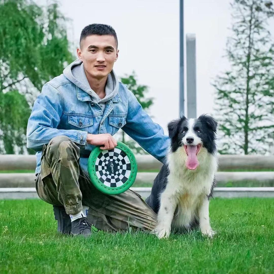 阿昌训犬