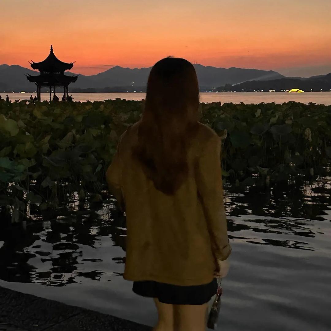 卖粉的小姨子