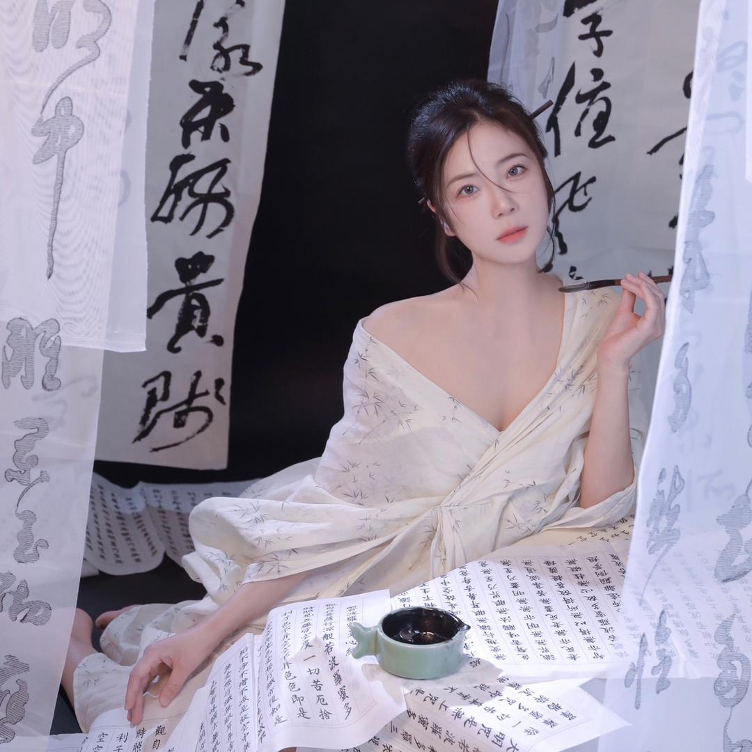 南屏晓月娟姐
