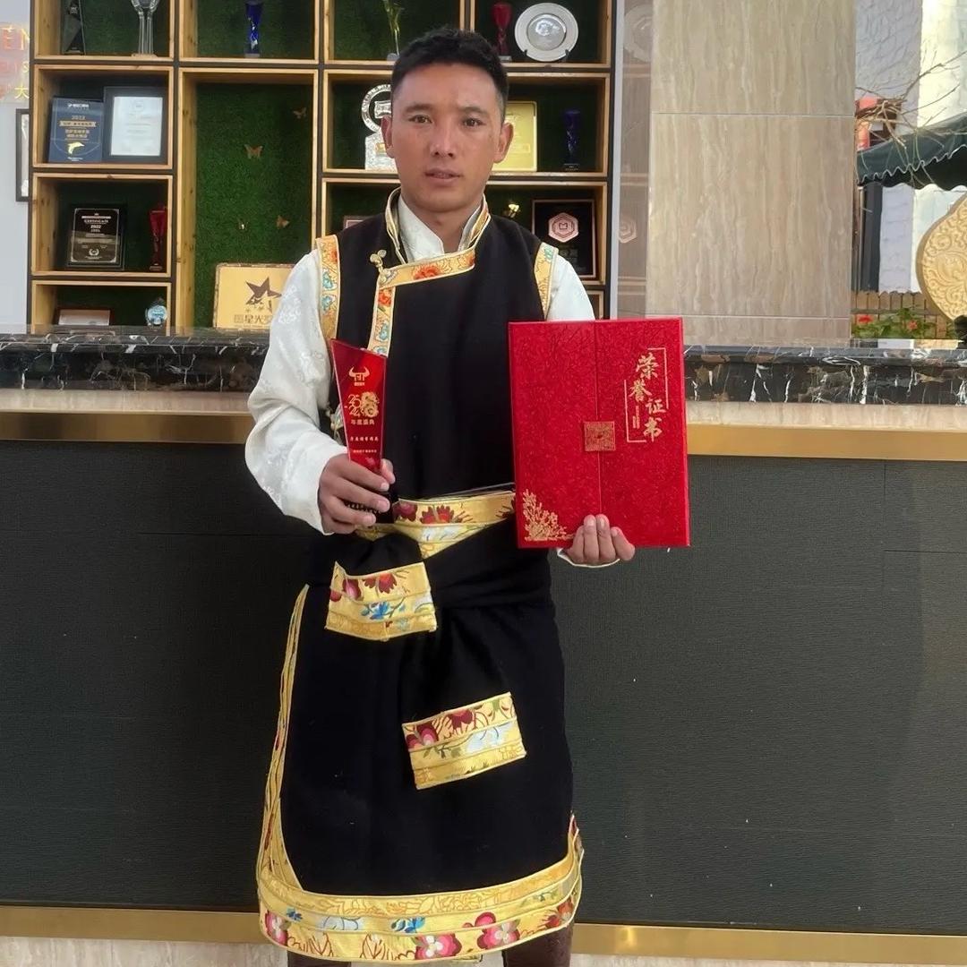 嘎玛赤列汽车销售部