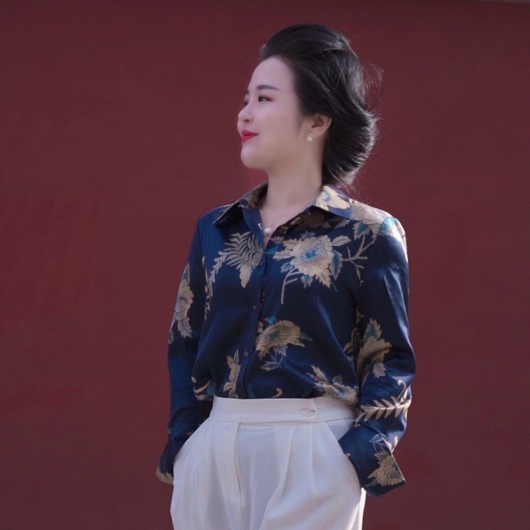 忆珊Yi Shan
