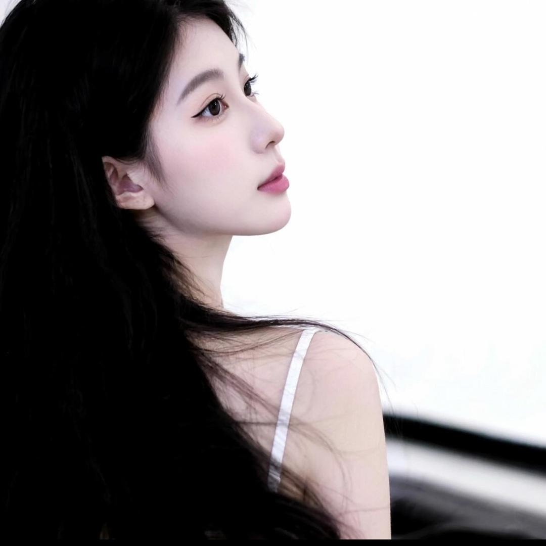 高冷美女-