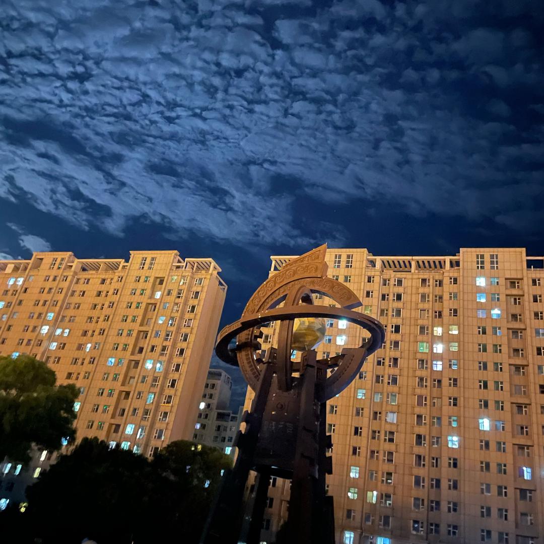 社恐的显眼包😶‍🌫️