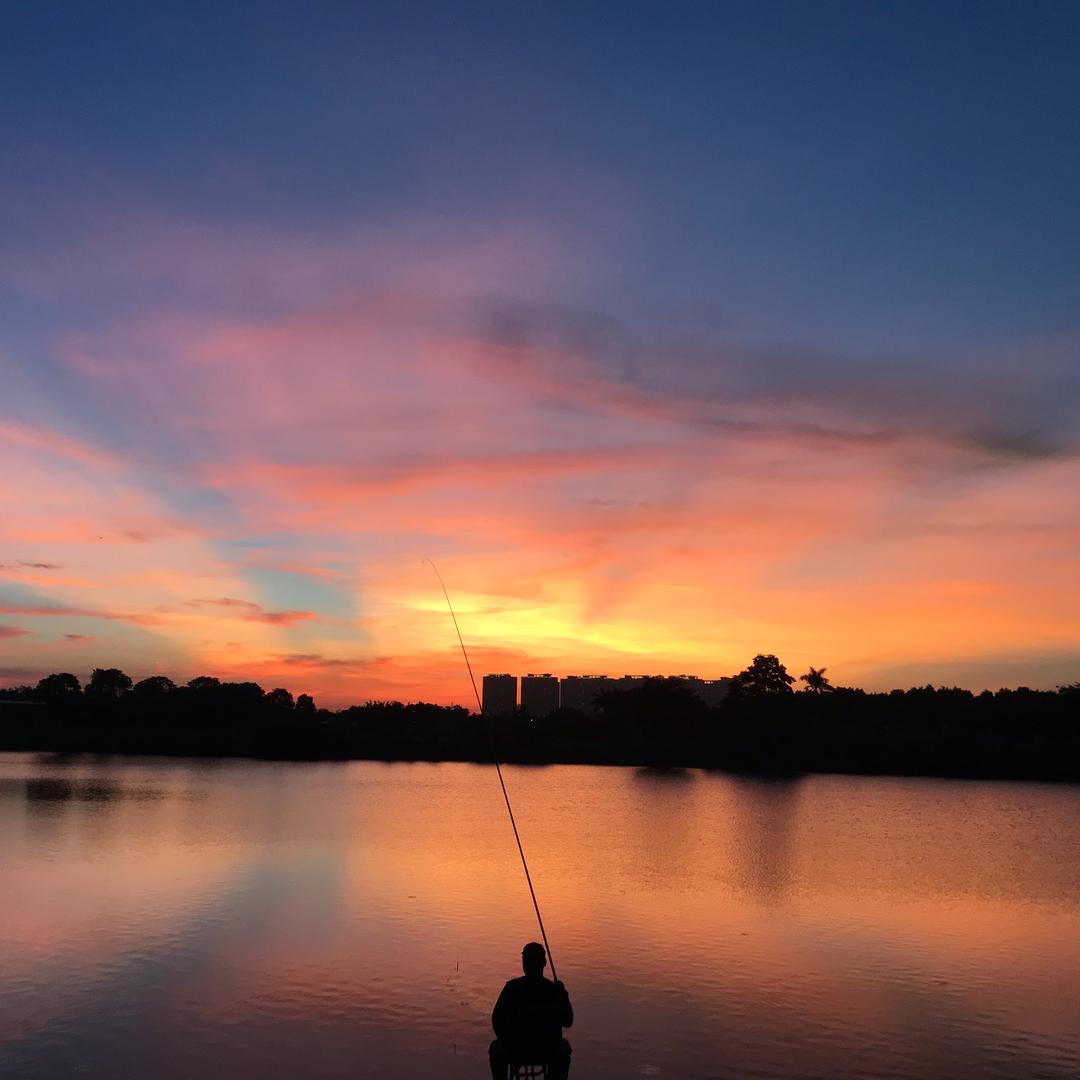 萤火营地丶刚哥