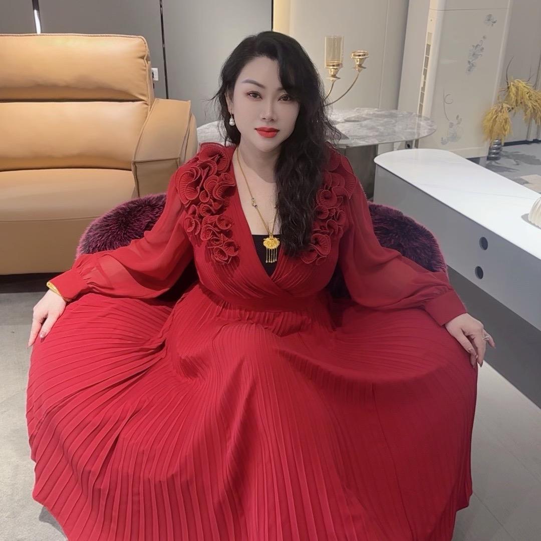 巴厘岛家具城，王婉晴