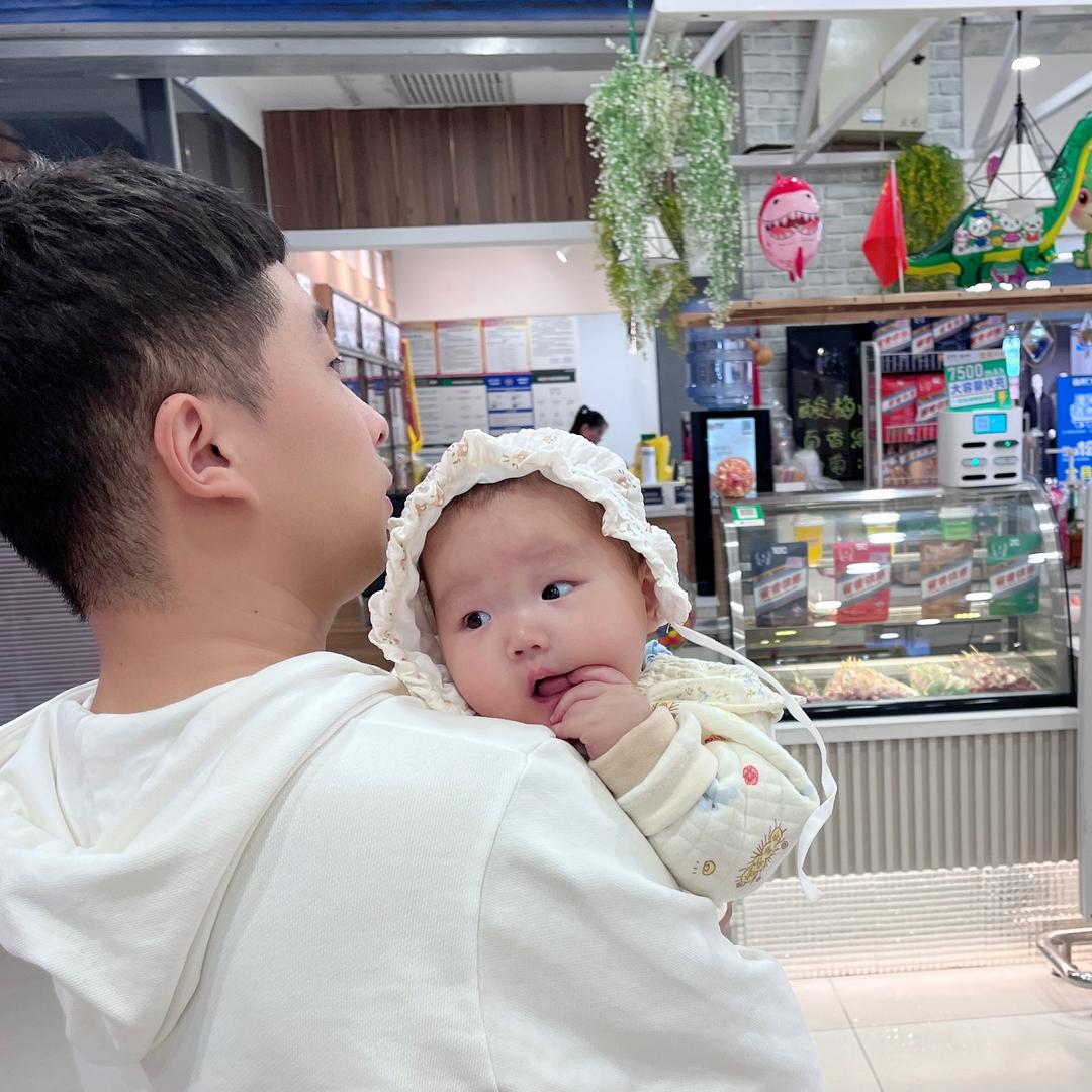 程洺和爸爸妈妈