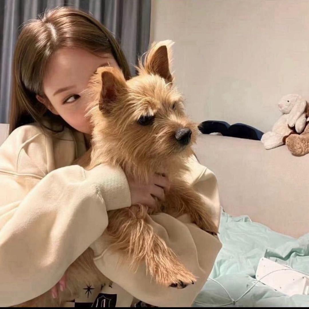 ^-^
