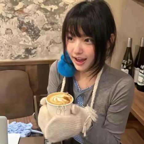 初 、