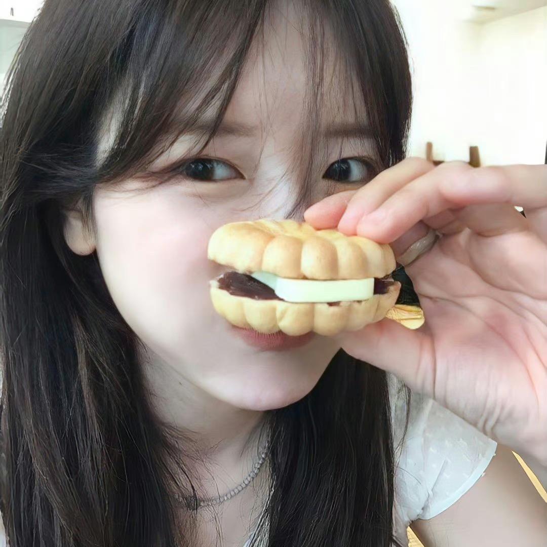 云朵上的咩咩羊