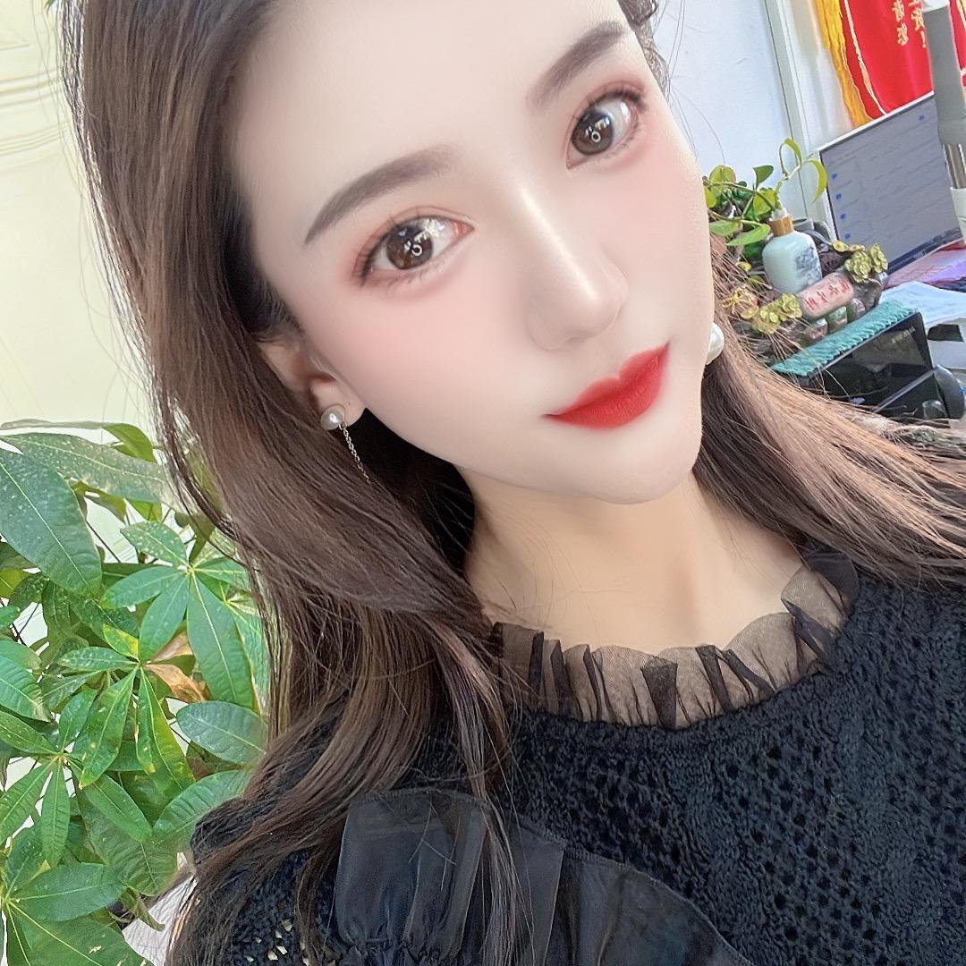 阿羽女装