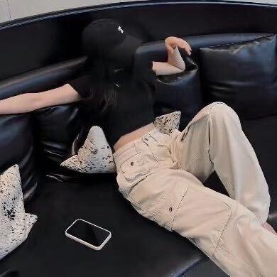 C.雯