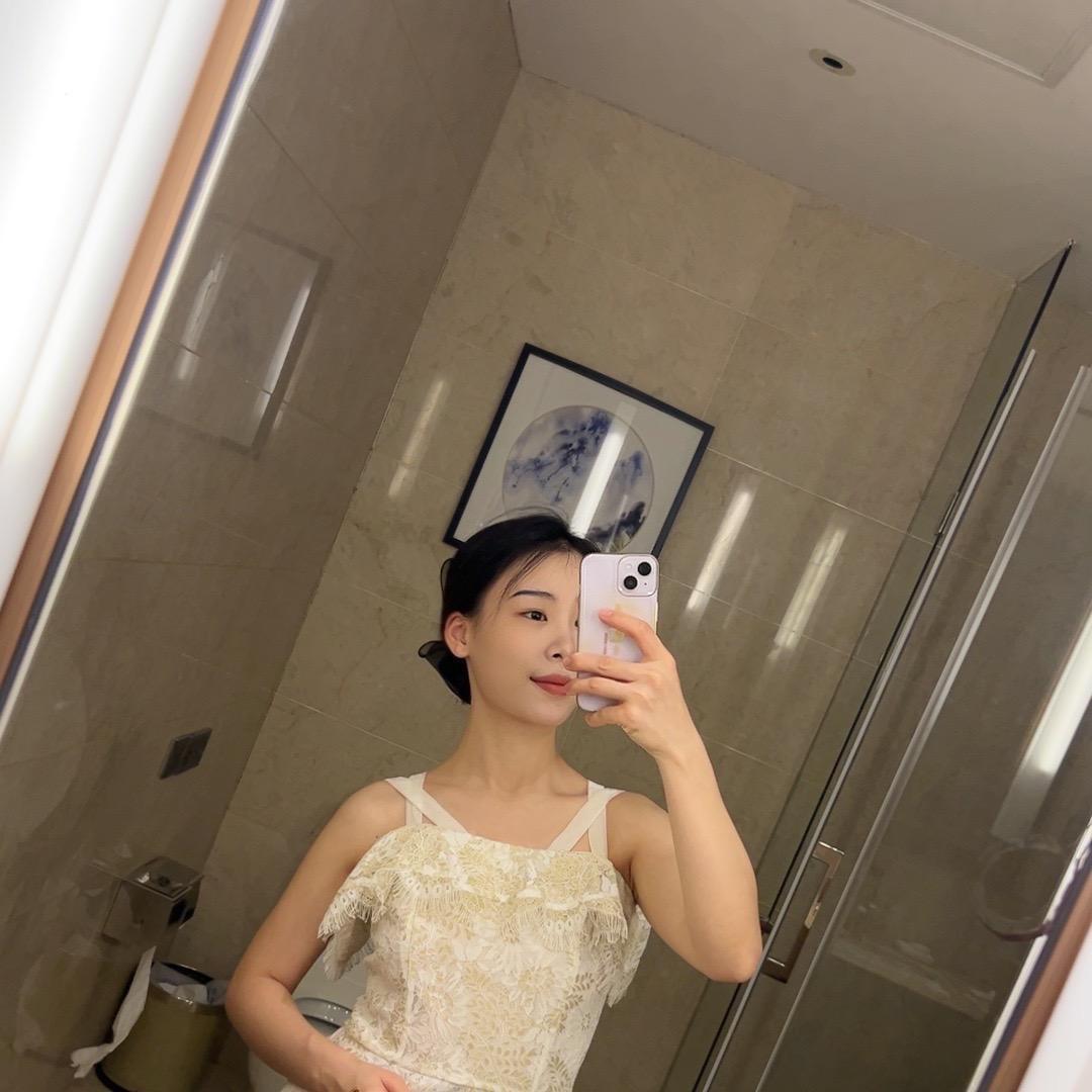 小美睡不醒