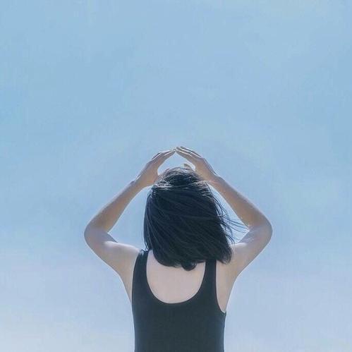 品牌折扣女装-大易(急招助理 生活号)