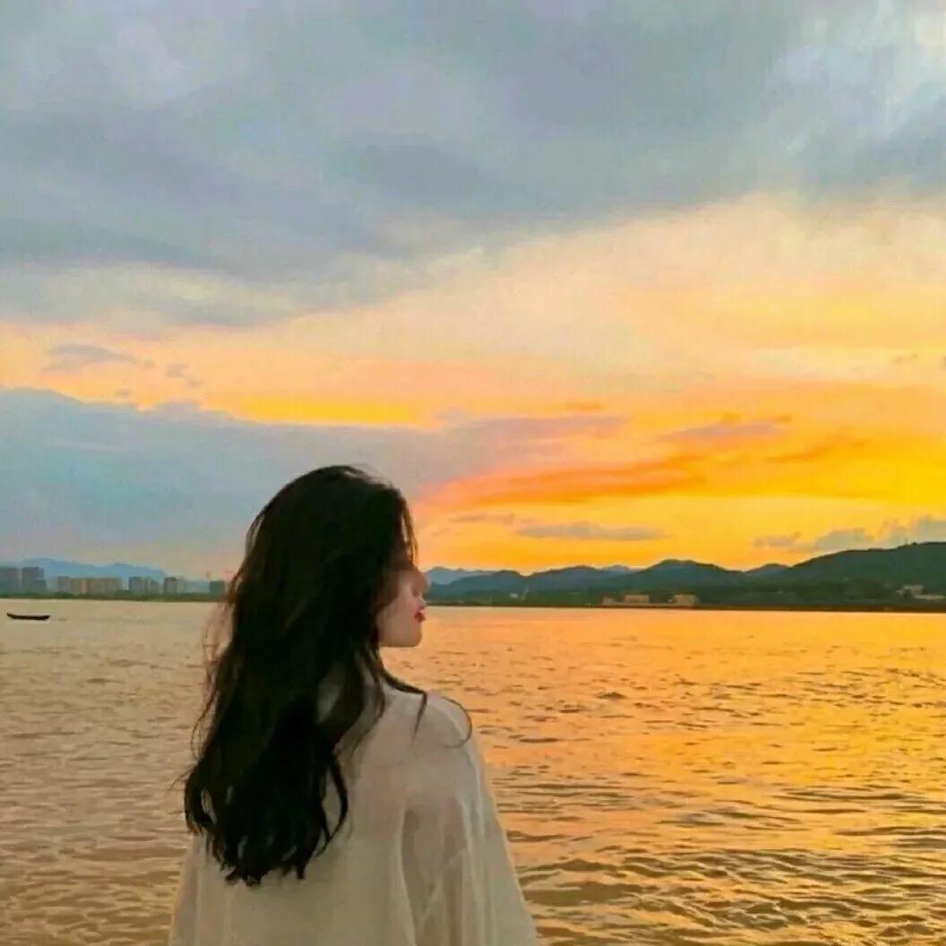 小金和她的100个包