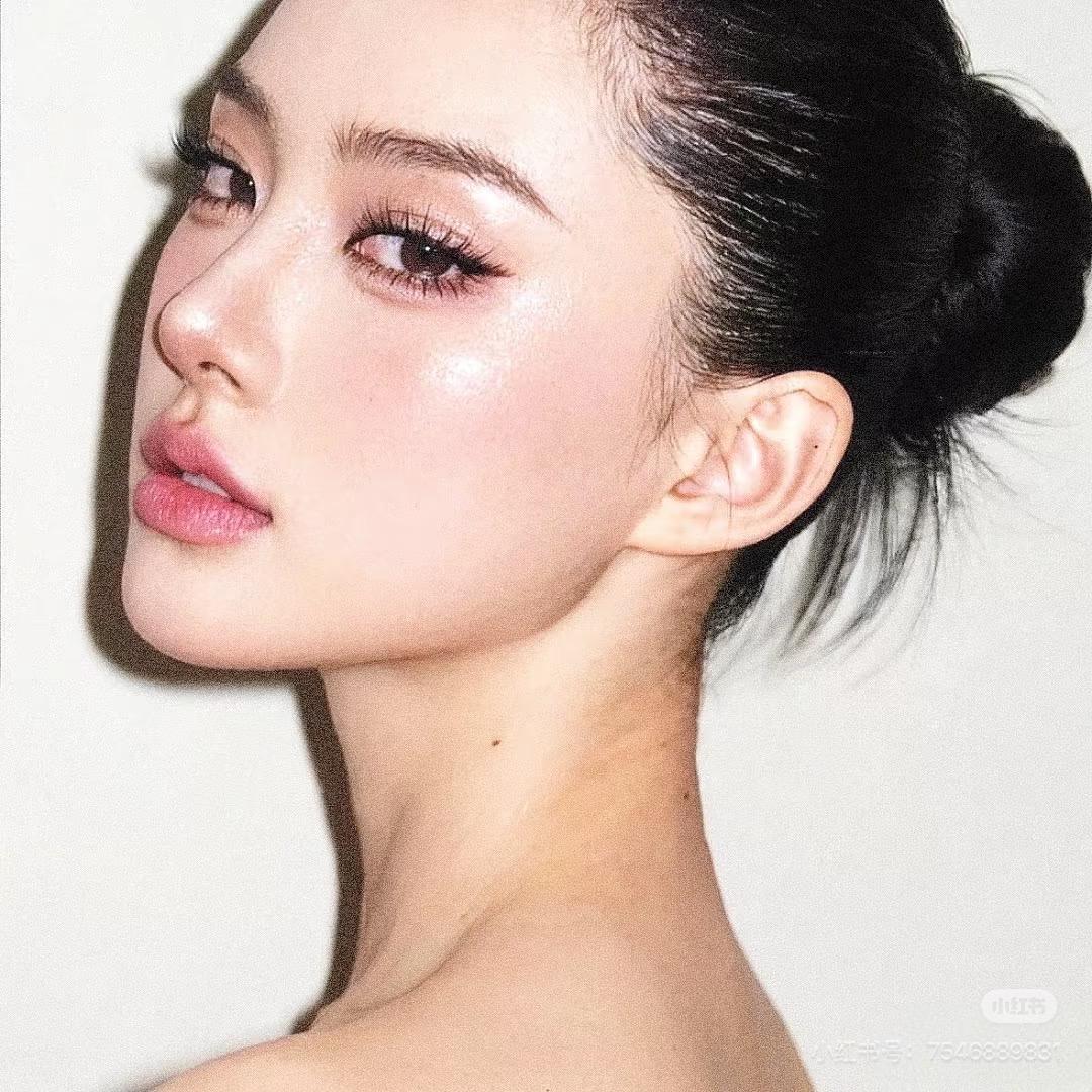 @朱朱朱.