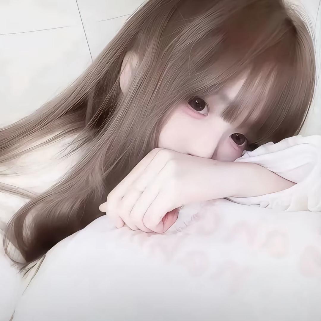 天真以为