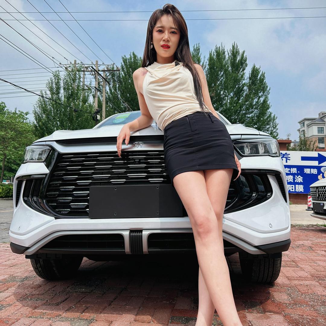 名媛小越