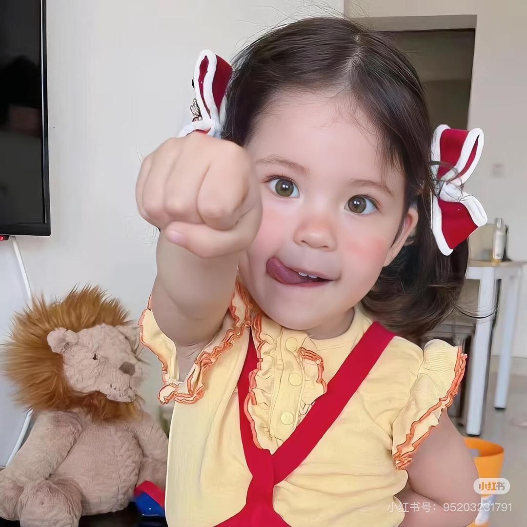 👶
