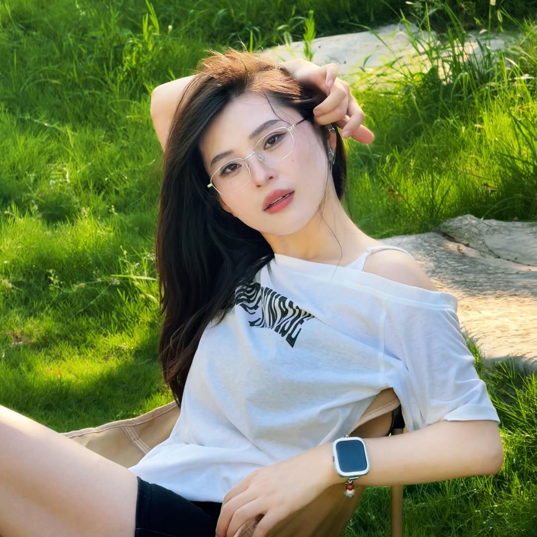 🦋.