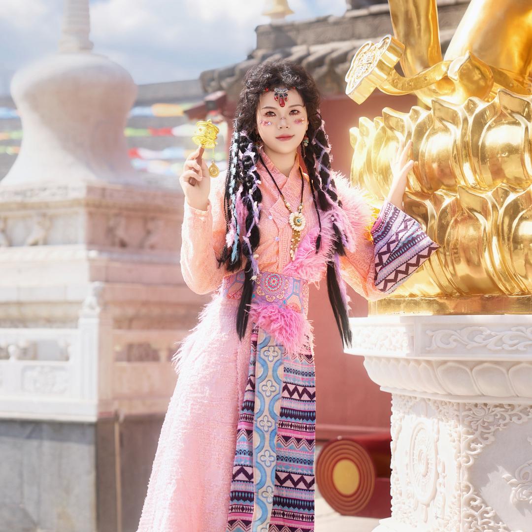 广仁寺化妆师萌萌