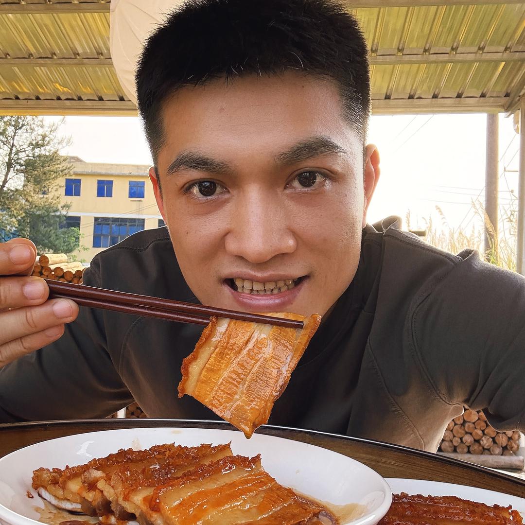 广西龙哥香芋扣肉