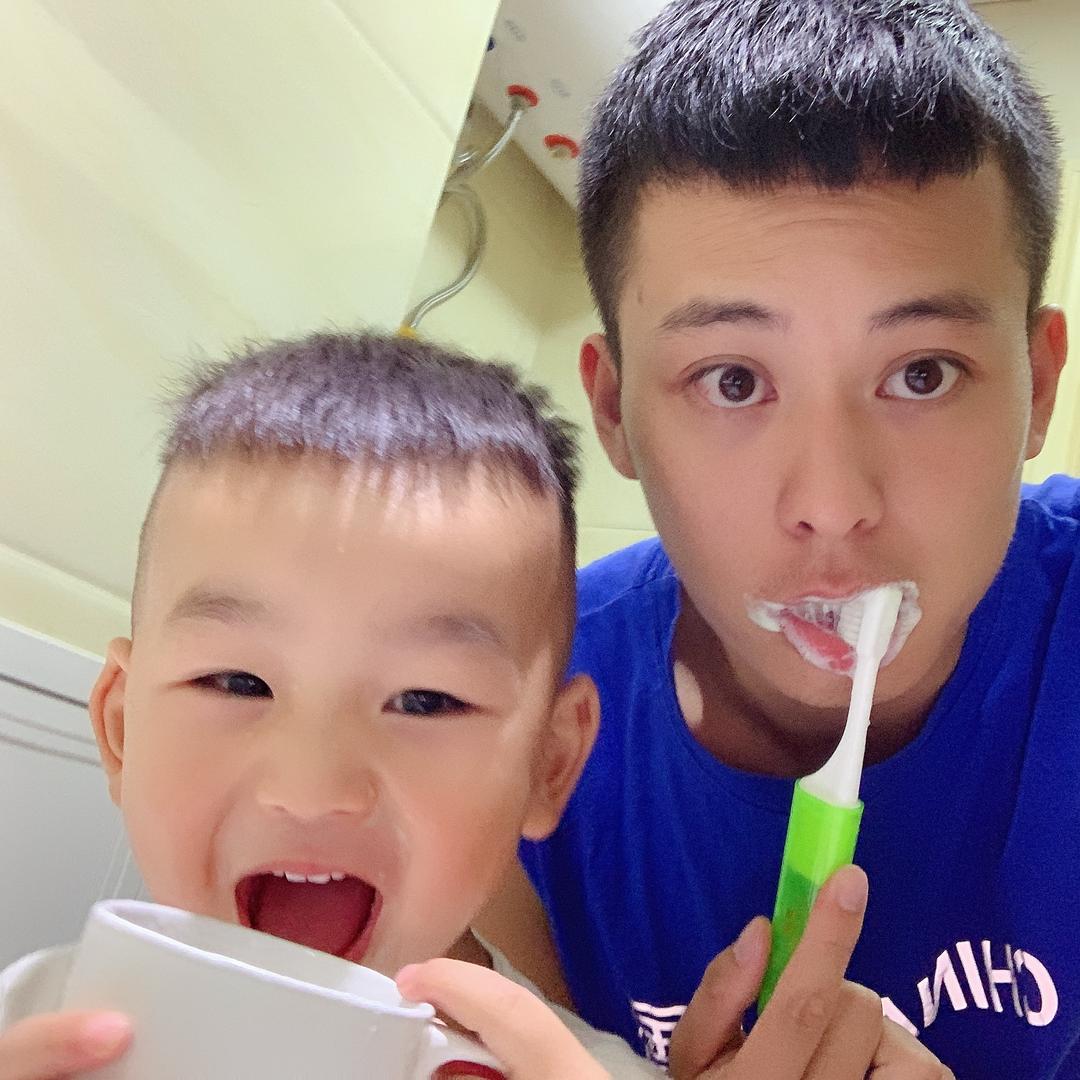 江南舅舅🐷—全村的希望🇨🇳@抖音