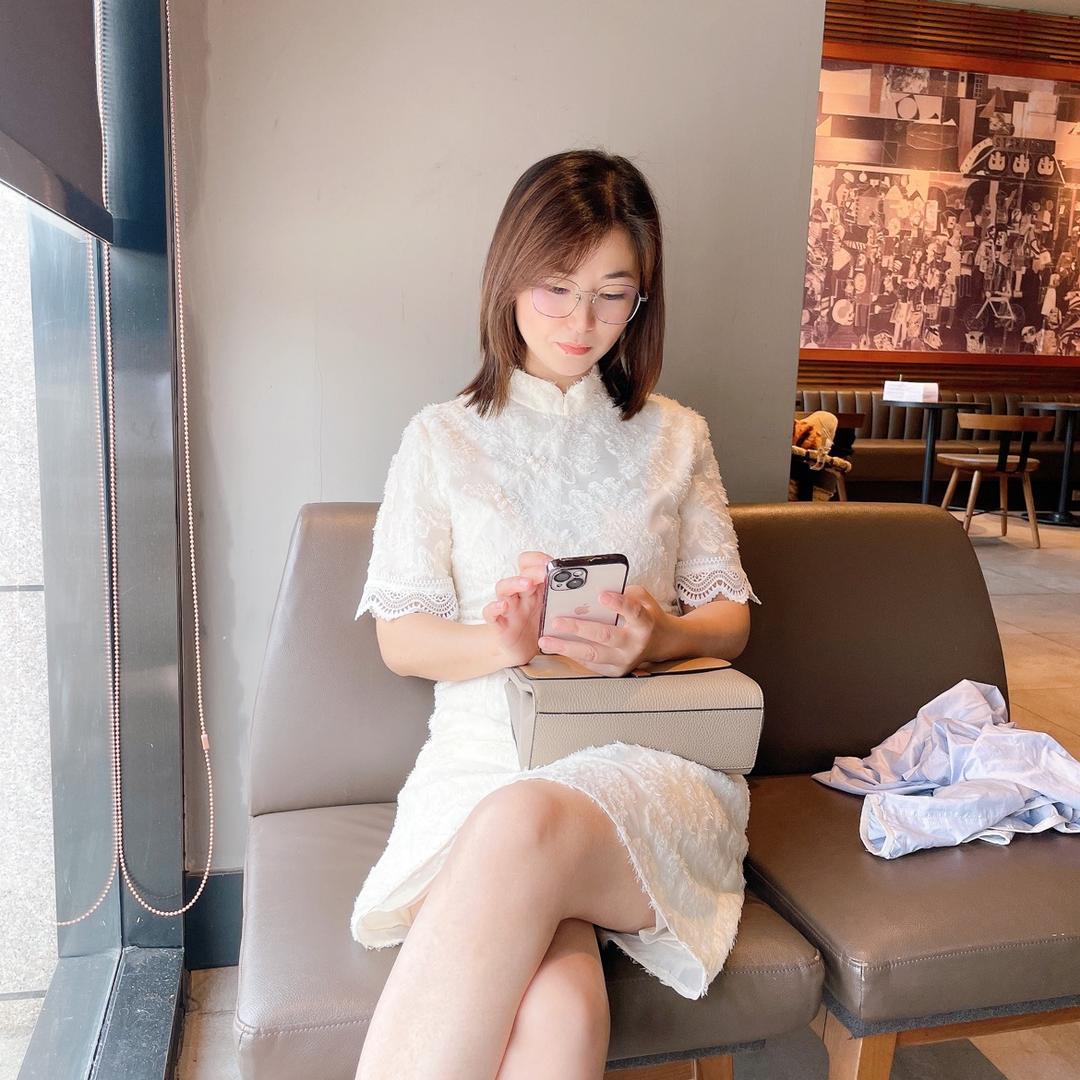 斜阳丽影服饰