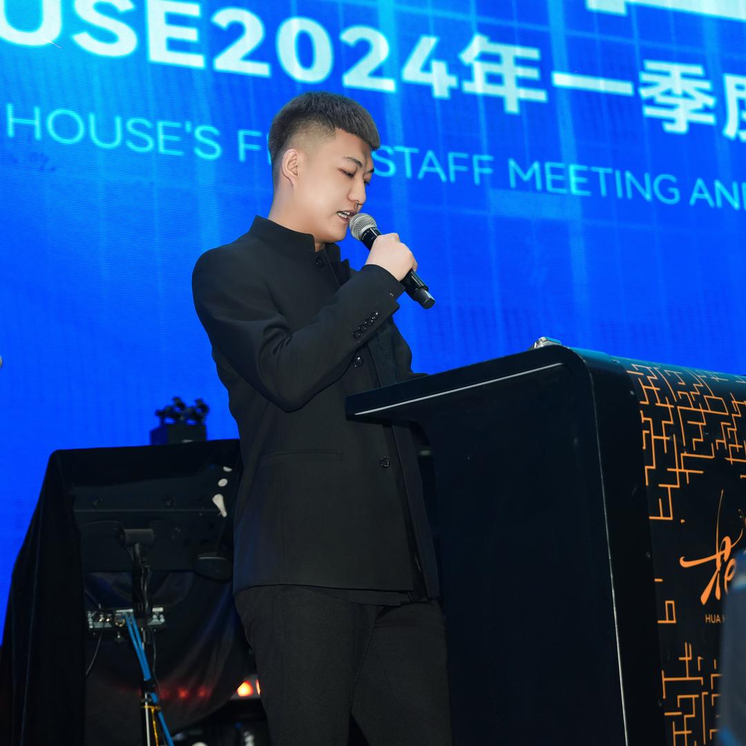 Supermiami迈阿密大连酒吧 牟总