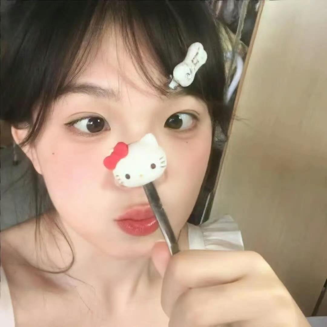✨小狗在摇尾巴✨