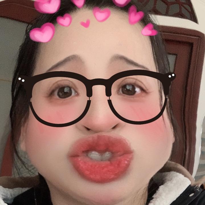 Kiki爱吃饭