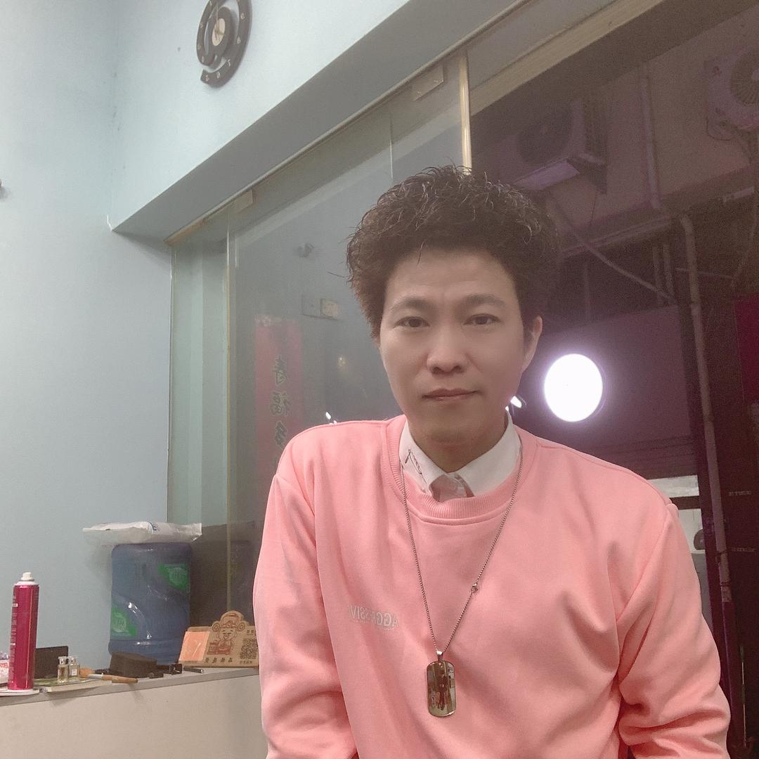 冯老师7267293020124