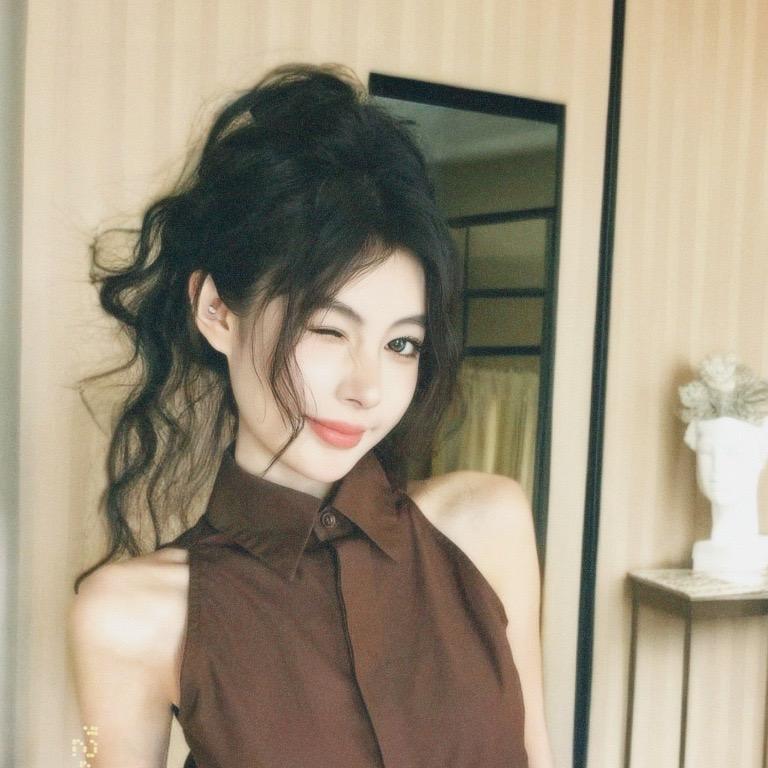 茉茉.