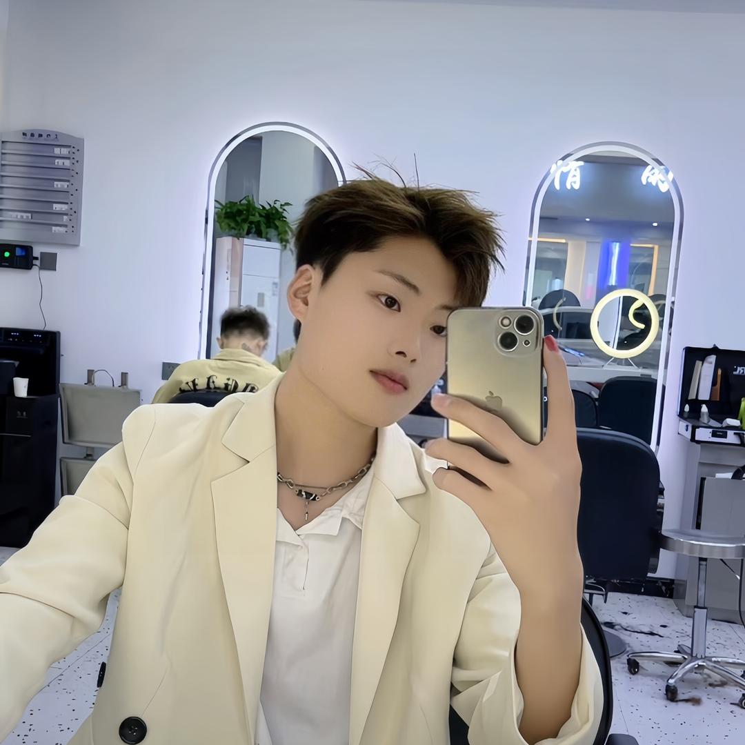 KM造型-张利（苏溪店）