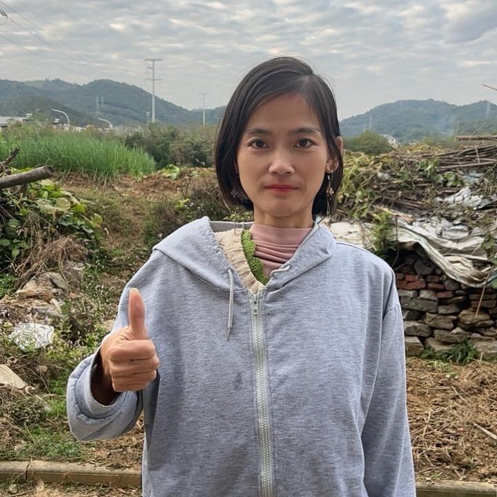 坚强的红红（程龙红）