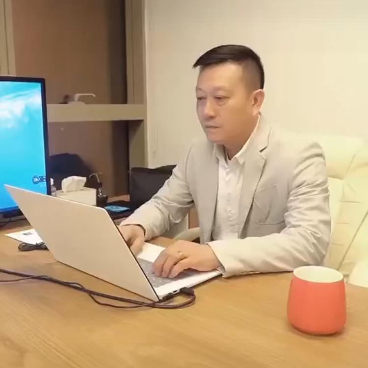 途途哥