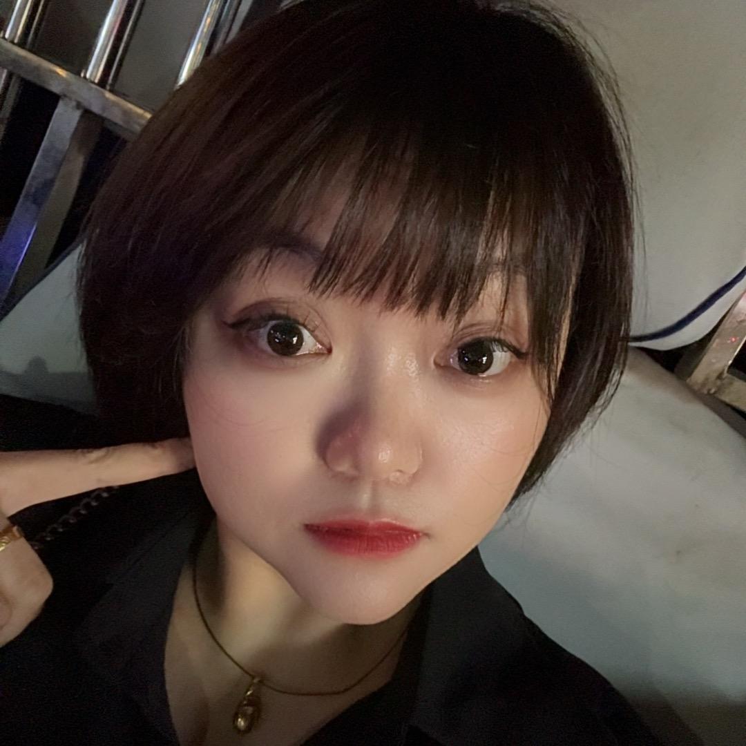 咸阳简诱惑女装财富中心朵朵