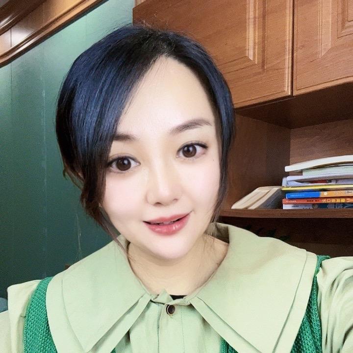 范濒月