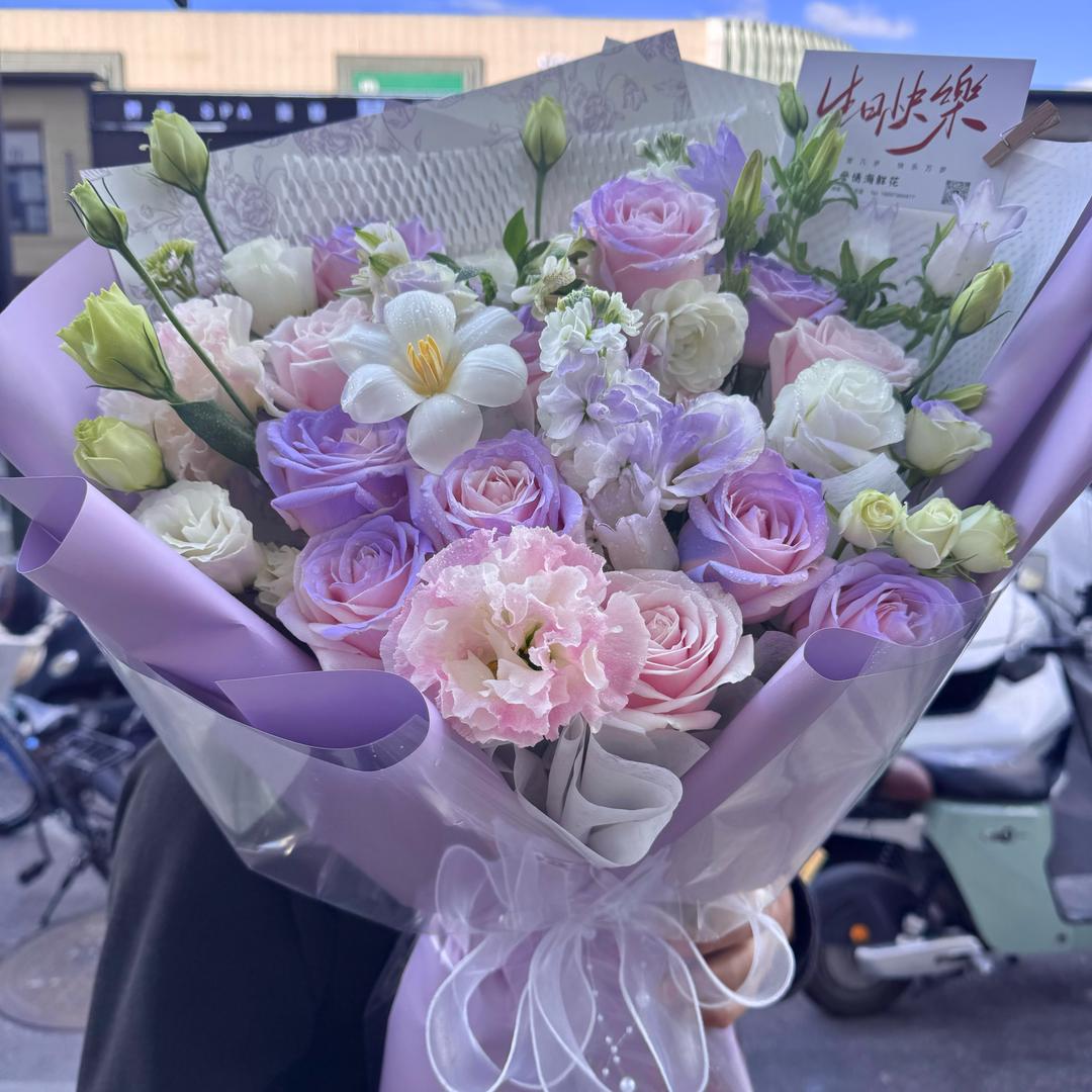 义乌廿三里爱情海鲜花店(爱琴海东望文华店)