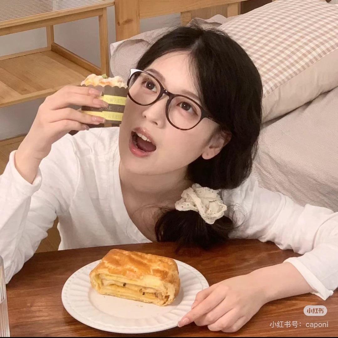 蛋黄派派派的朋友圈