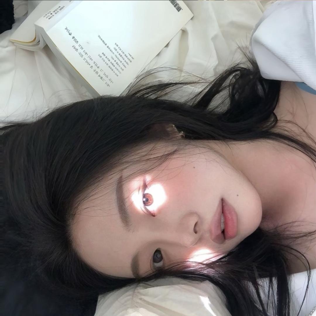 袁 詩 琪.