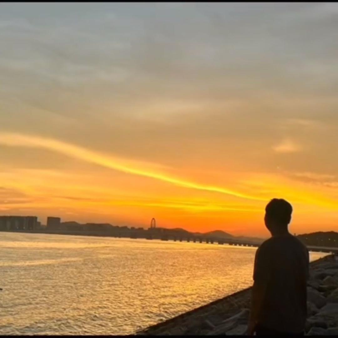 小洋.