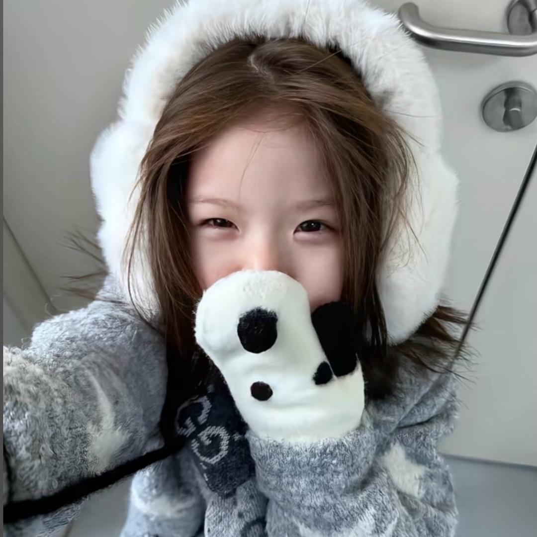 混过社会卖过萌